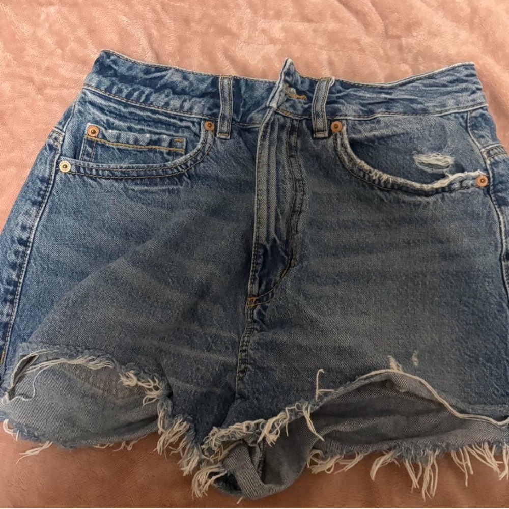 Garage shorts size 3